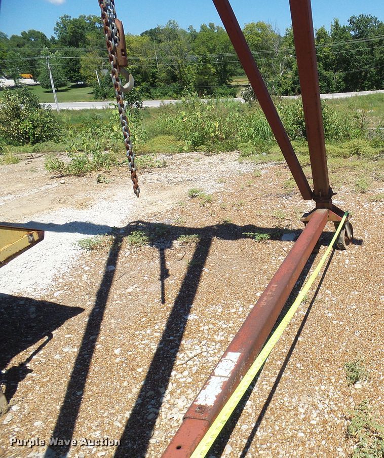 image for item DG2035 Wallace gantry crane