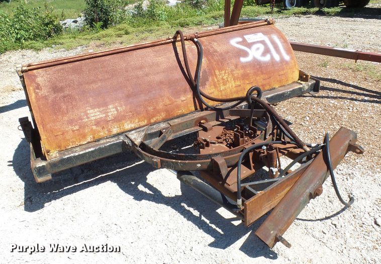 image for item DG2036 7'W broom