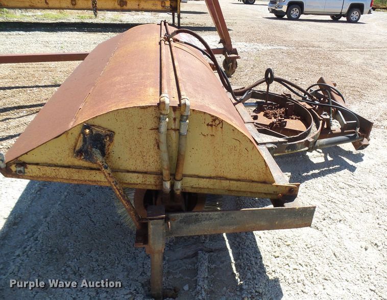 image for item DG2036 7'W broom