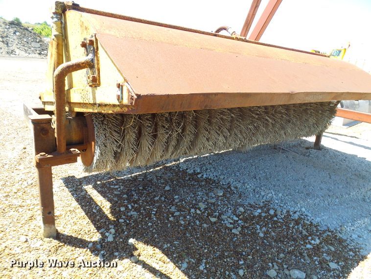 image for item DG2036 7'W broom