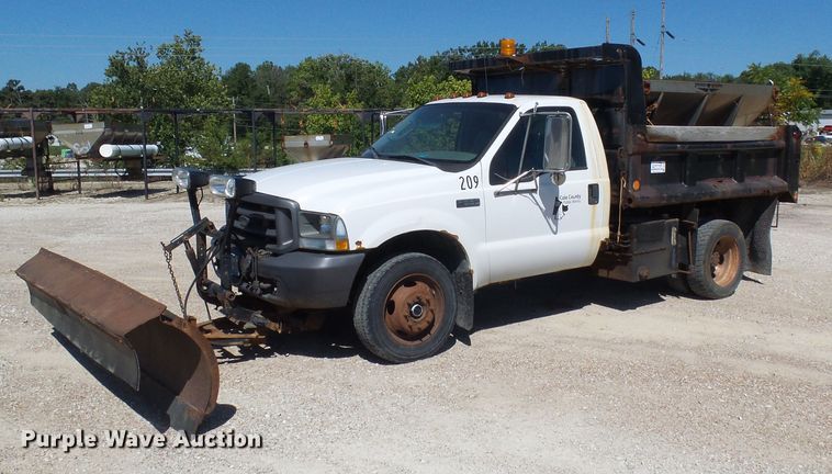 image for item DG2037 2003 Ford F550 Super Duty  dump truck