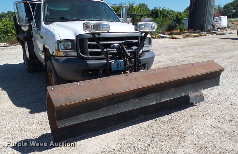 image for item DG2037 2003 Ford F550 Super Duty  dump truck