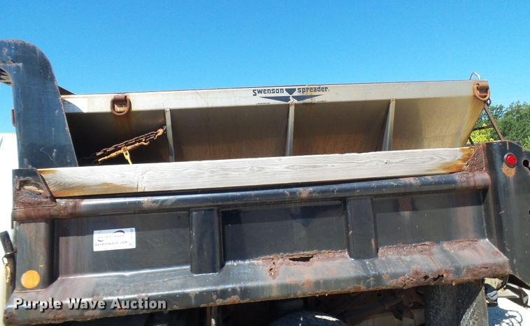 image for item DG2037 2003 Ford F550 Super Duty  dump truck