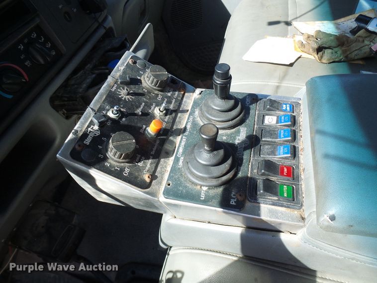 image for item DG2037 2003 Ford F550 Super Duty  dump truck