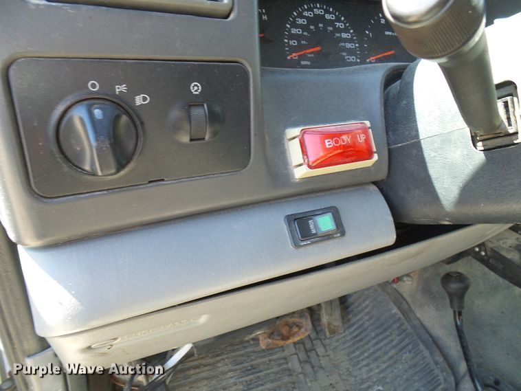 image for item DG2037 2003 Ford F550 Super Duty  dump truck