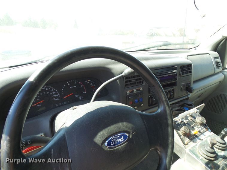 image for item DG2037 2003 Ford F550 Super Duty  dump truck