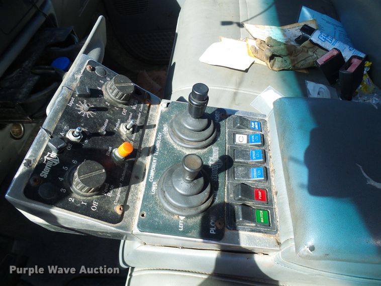 image for item DG2037 2003 Ford F550 Super Duty  dump truck