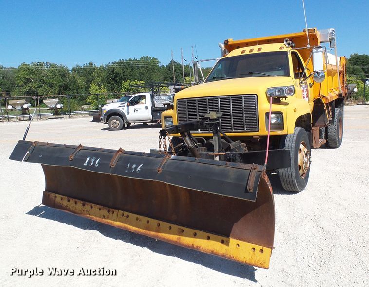 image for item DG2039 2002 Chevrolet C8500  dump truck