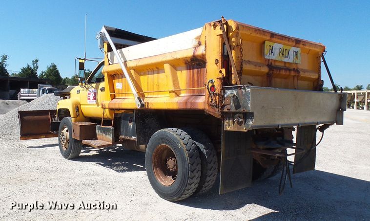 image for item DG2039 2002 Chevrolet C8500  dump truck