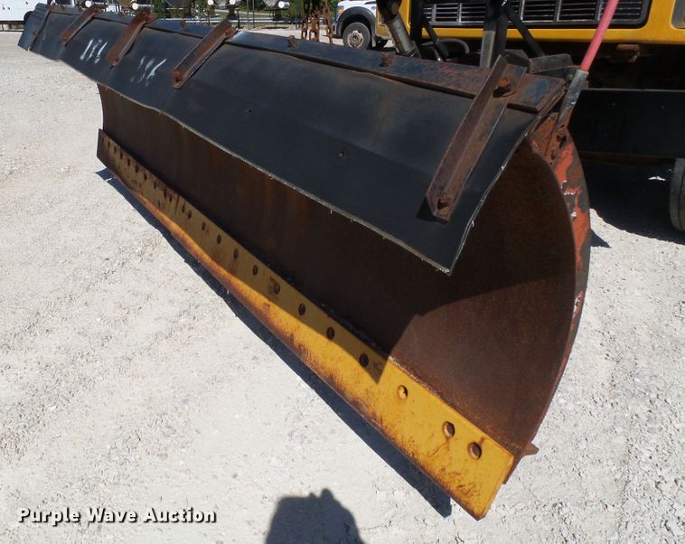 image for item DG2039 2002 Chevrolet C8500  dump truck