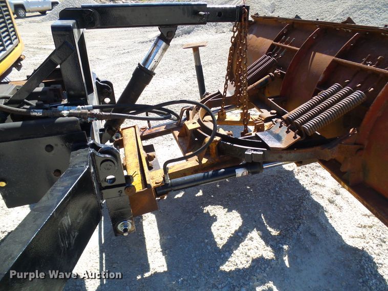 image for item DG2039 2002 Chevrolet C8500  dump truck