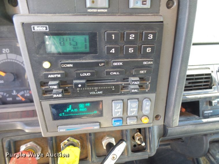 image for item DG2039 2002 Chevrolet C8500  dump truck