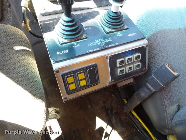 image for item DG2039 2002 Chevrolet C8500  dump truck