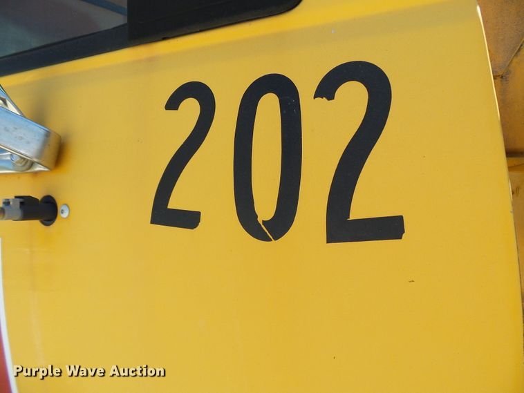 image for item DG2039 2002 Chevrolet C8500  dump truck