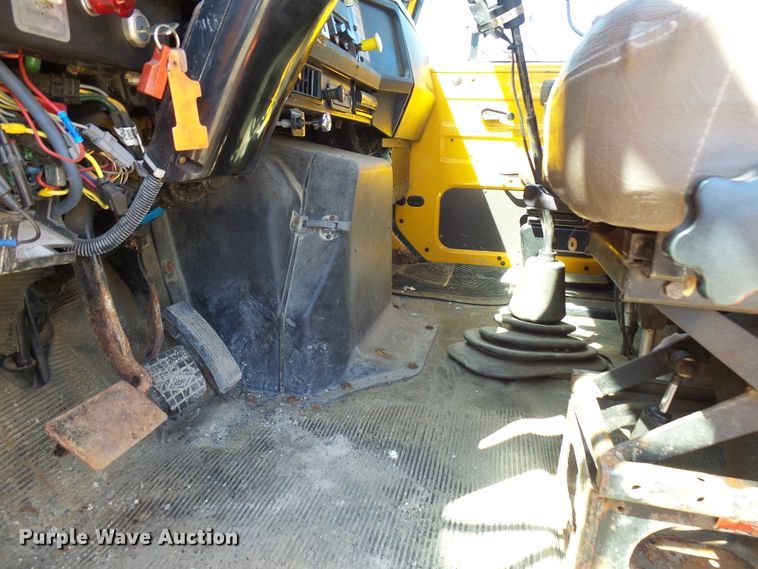 image for item DG2040 1996 International 4900  dump truck