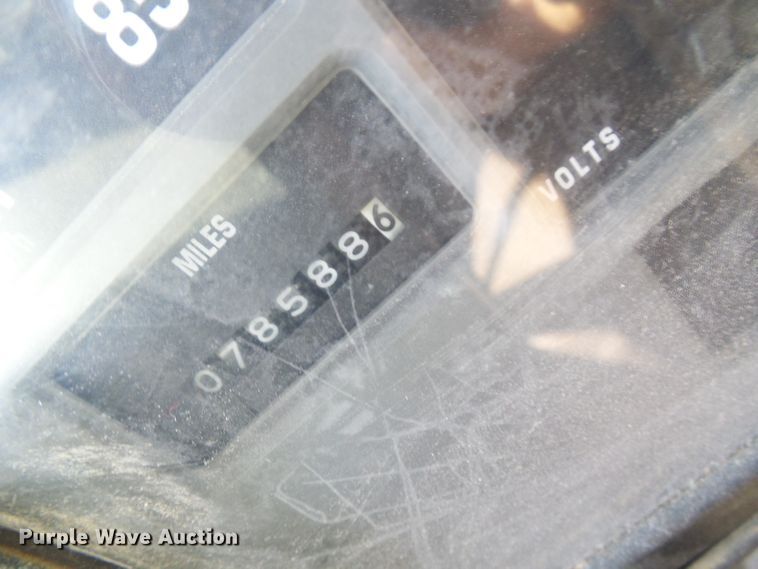 image for item DG2040 1996 International 4900  dump truck