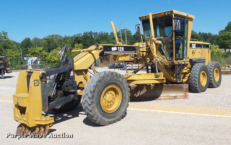 image for item DG2041 2006 Caterpillar 12H  motor grader