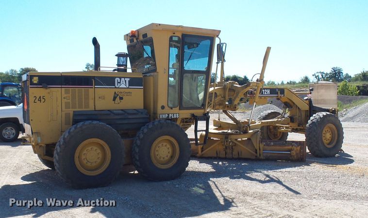 image for item DG2041 2006 Caterpillar 12H  motor grader