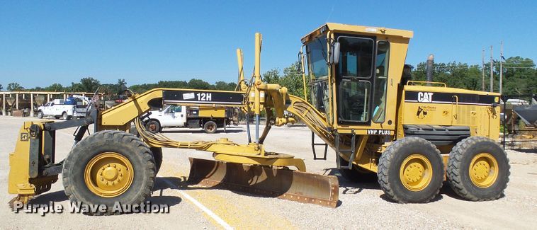 image for item DG2041 2006 Caterpillar 12H  motor grader