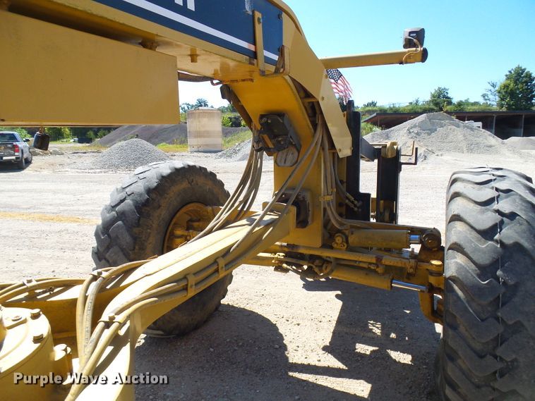 image for item DG2041 2006 Caterpillar 12H  motor grader