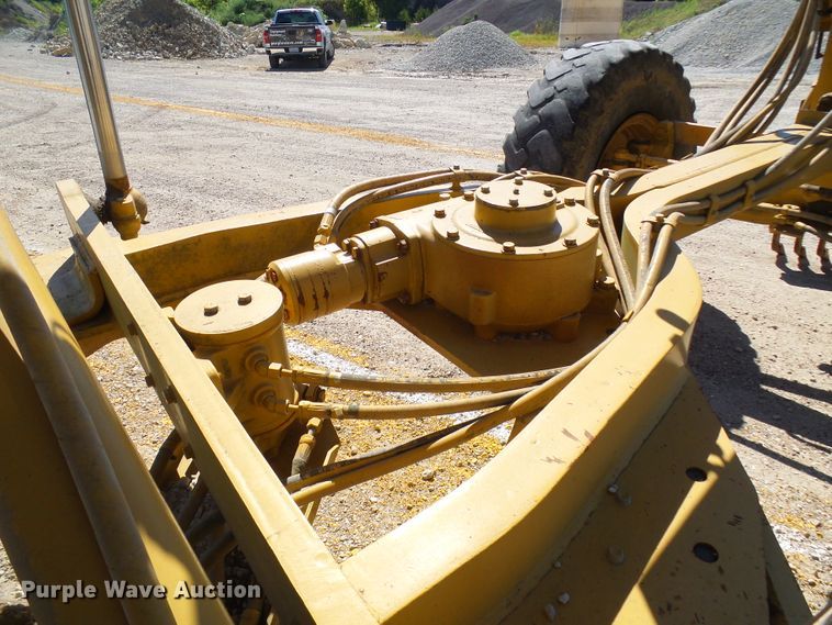 image for item DG2041 2006 Caterpillar 12H  motor grader