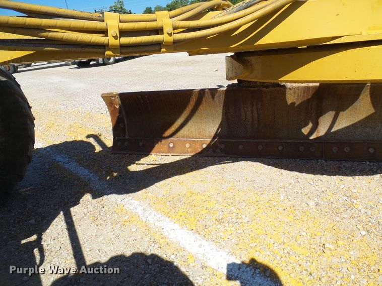 image for item DG2041 2006 Caterpillar 12H  motor grader