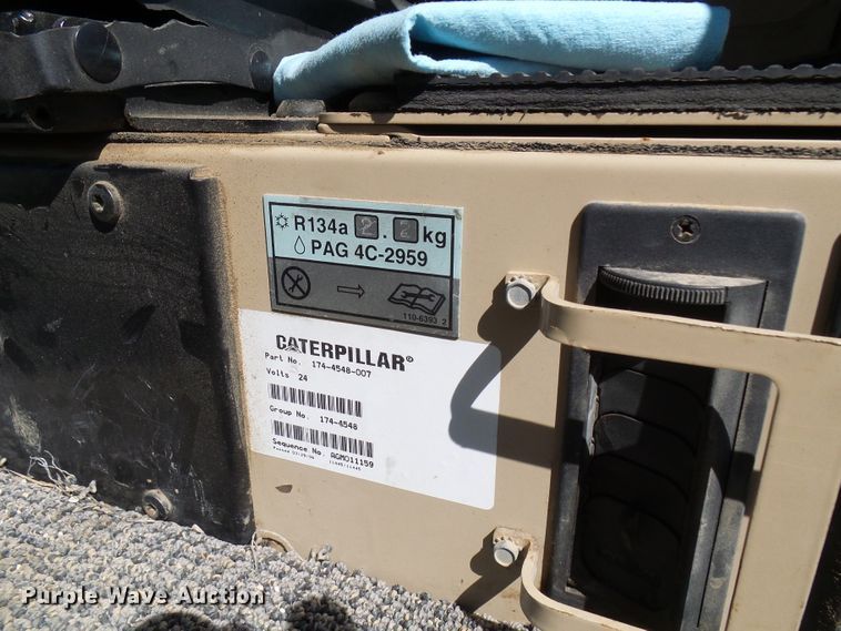 image for item DG2041 2006 Caterpillar 12H  motor grader