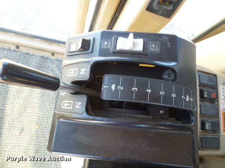 image for item DG2041 2006 Caterpillar 12H  motor grader