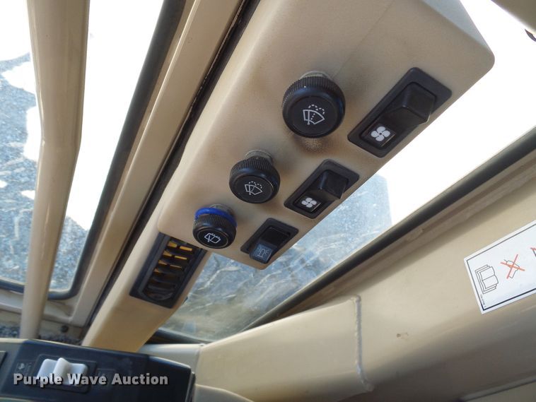 image for item DG2041 2006 Caterpillar 12H  motor grader