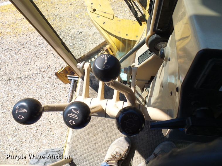 image for item DG2041 2006 Caterpillar 12H  motor grader