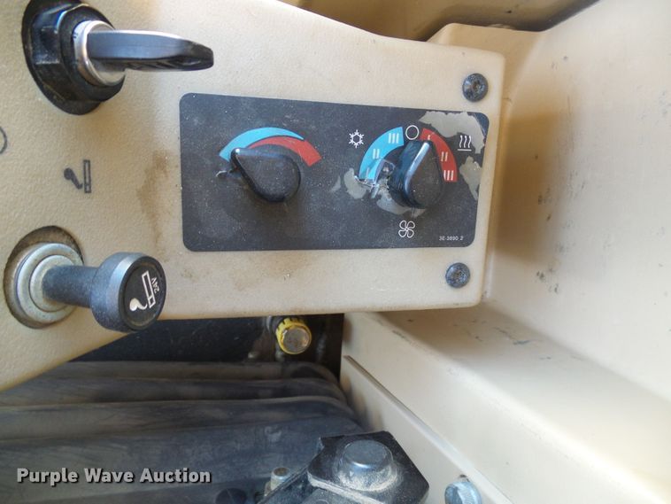 image for item DG2041 2006 Caterpillar 12H  motor grader