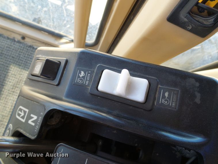 image for item DG2041 2006 Caterpillar 12H  motor grader