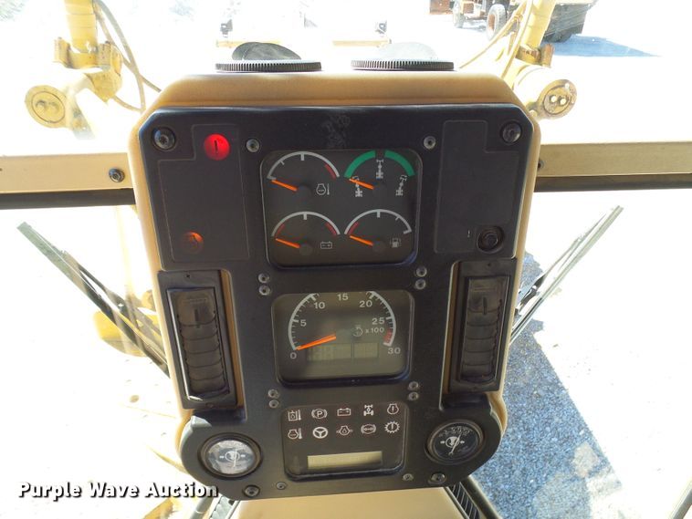 image for item DG2041 2006 Caterpillar 12H  motor grader