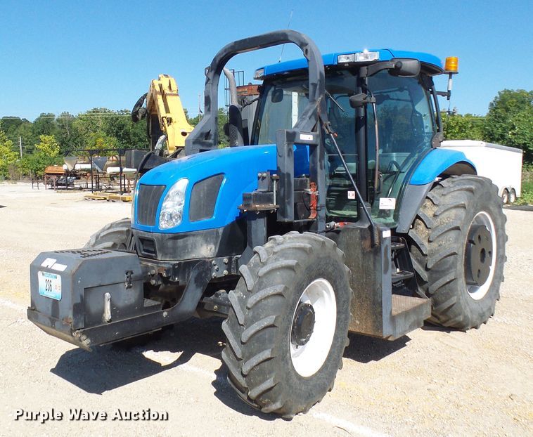 image for item DG2042 New Holland TS115A  tractor