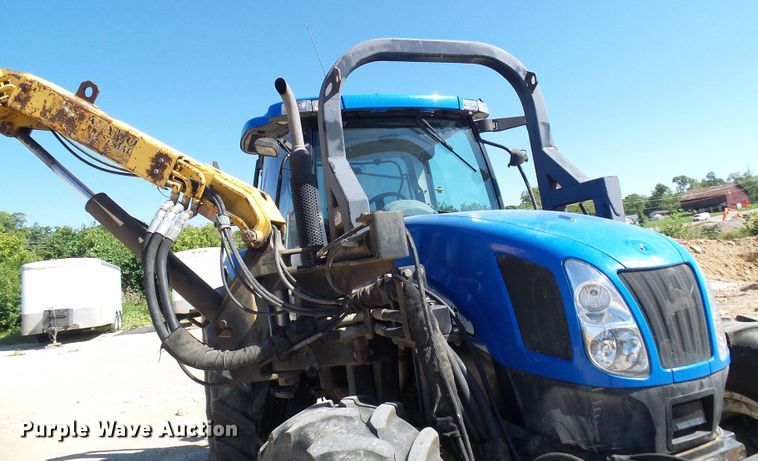 image for item DG2042 New Holland TS115A  tractor