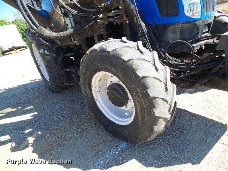 image for item DG2042 New Holland TS115A  tractor