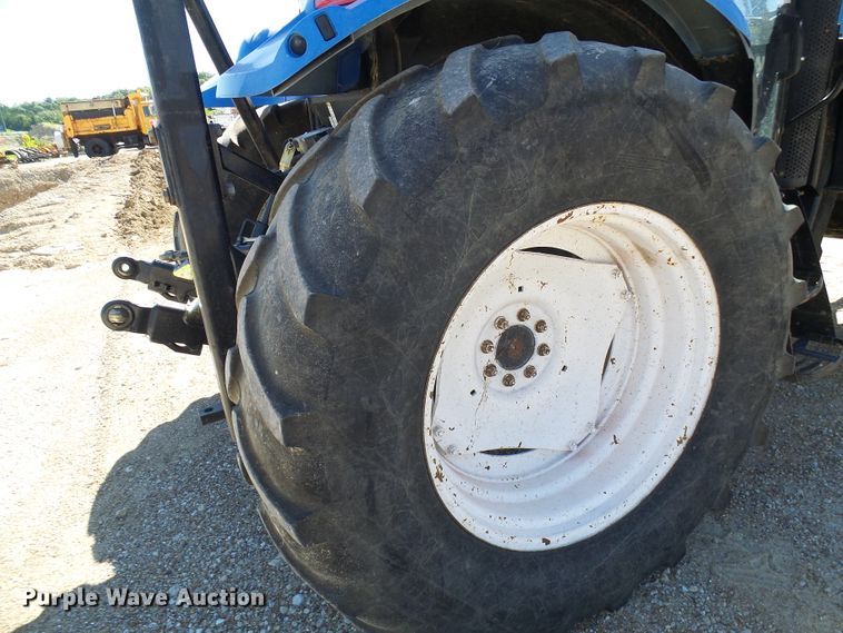 image for item DG2042 New Holland TS115A  tractor