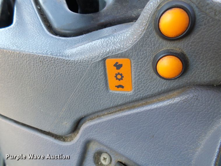 image for item DG2042 New Holland TS115A  tractor