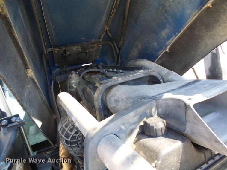 image for item DG2042 New Holland TS115A  tractor