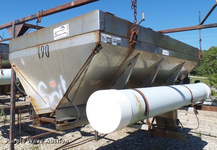 image for item DG2044 Henderson spreader