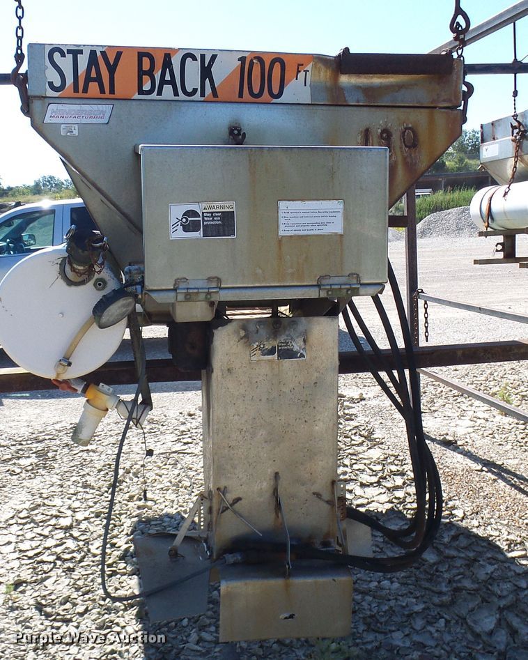 image for item DG2044 Henderson spreader