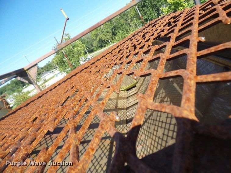 image for item DG2044 Henderson spreader