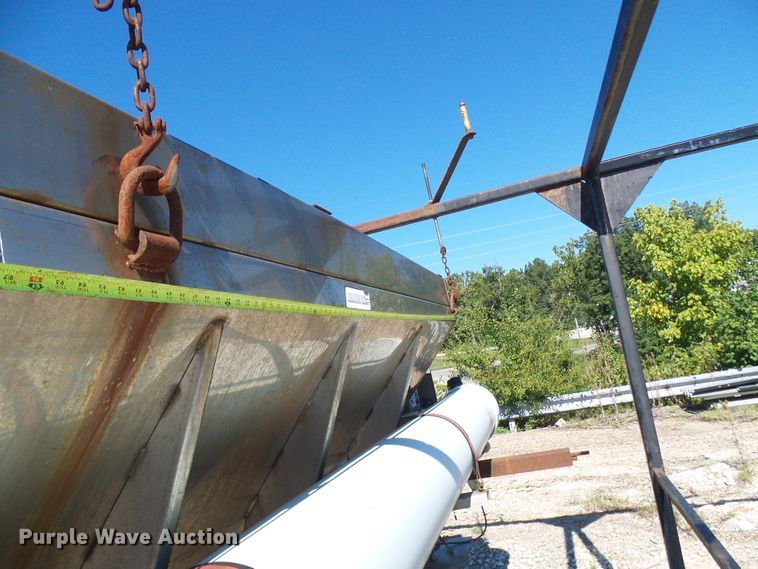 image for item DG2044 Henderson spreader