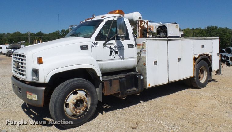 image for item DG2047 2001 Chevrolet C7500  service truck with crane