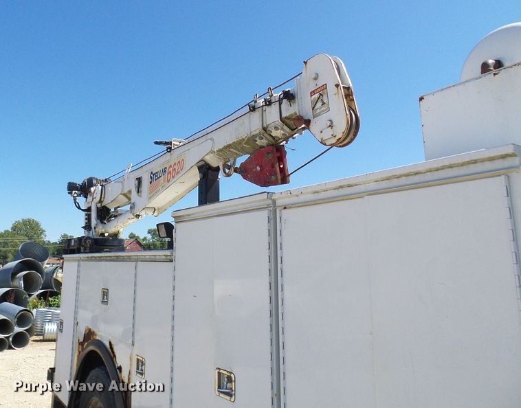 image for item DG2047 2001 Chevrolet C7500  service truck with crane