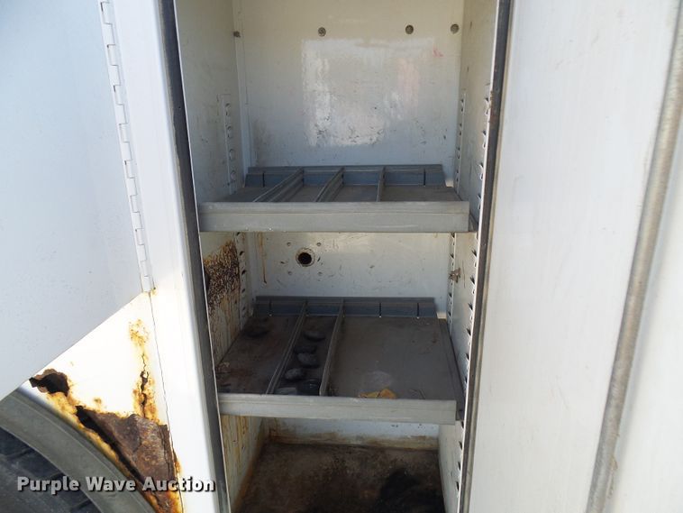 image for item DG2047 2001 Chevrolet C7500  service truck with crane