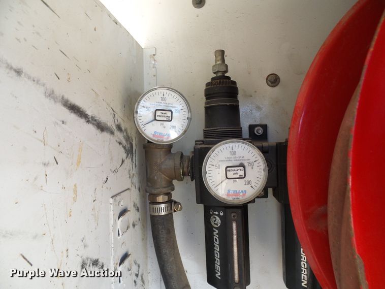 image for item DG2047 2001 Chevrolet C7500  service truck with crane