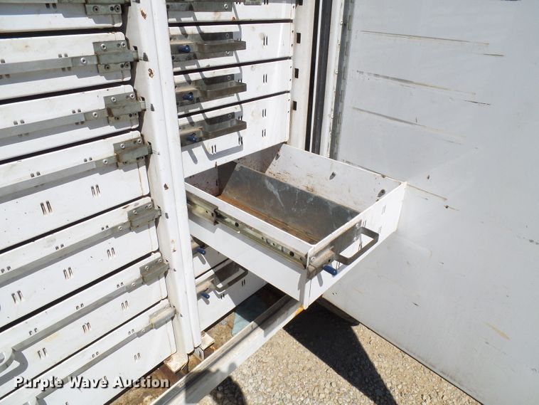 image for item DG2047 2001 Chevrolet C7500  service truck with crane