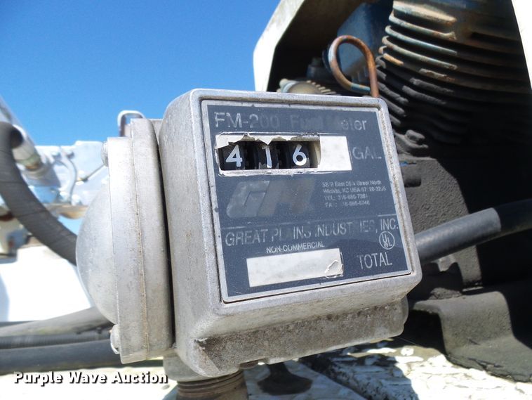 image for item DG2047 2001 Chevrolet C7500  service truck with crane