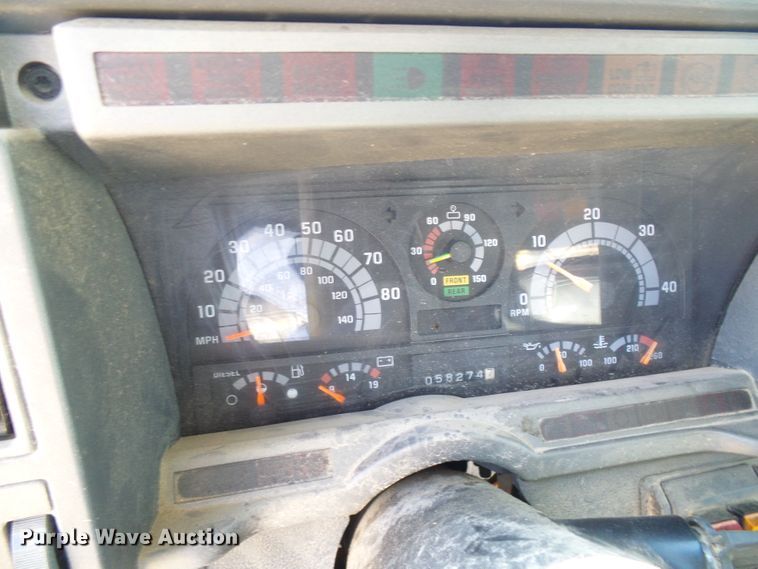 image for item DG2047 2001 Chevrolet C7500  service truck with crane